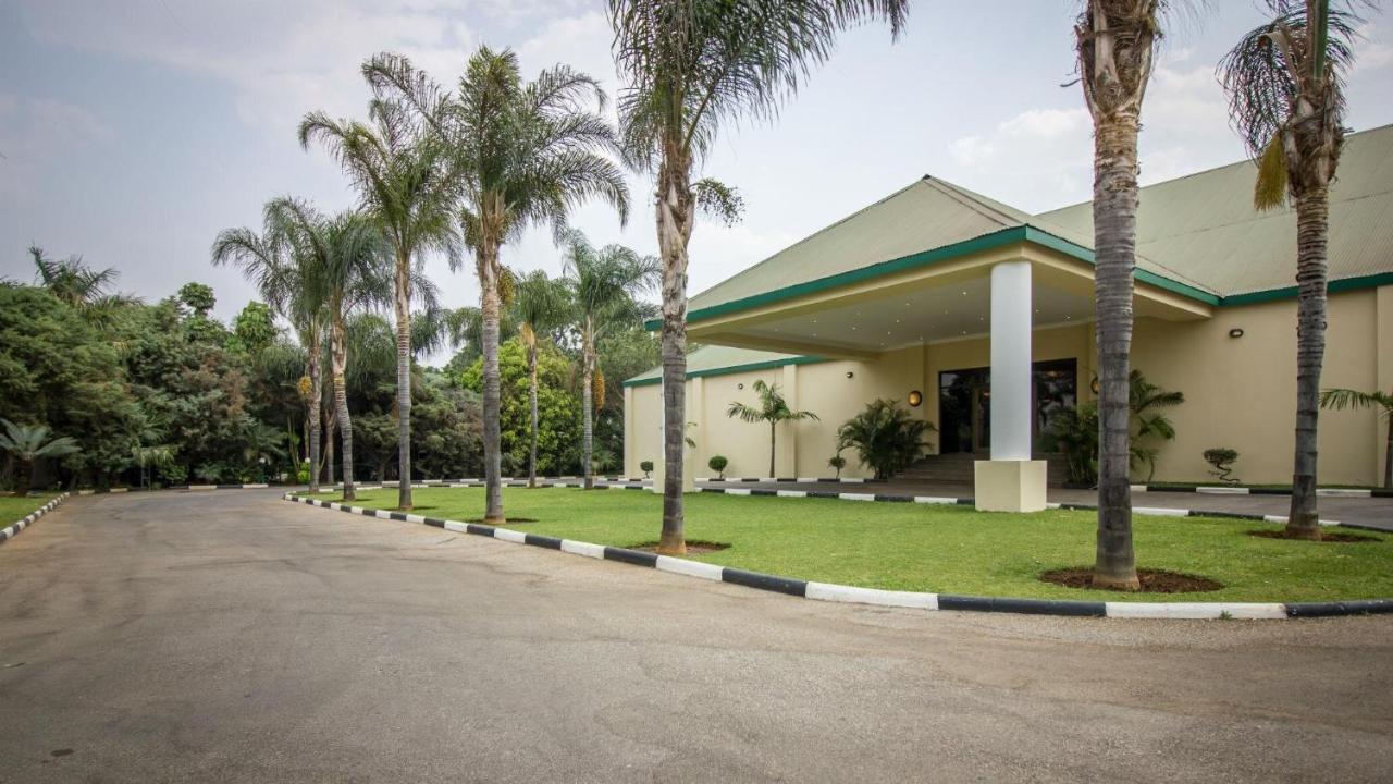לוסקה Sandy'S Creations Resort מראה חיצוני תמונה